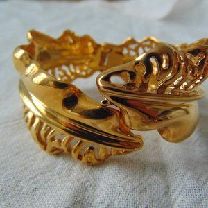 vintage Joan Hornig gold leafy clamper bracelet signed